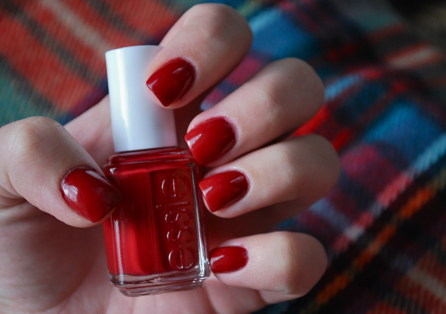 Essie Nail Polish Dress to Kilt 0.46 oz #877