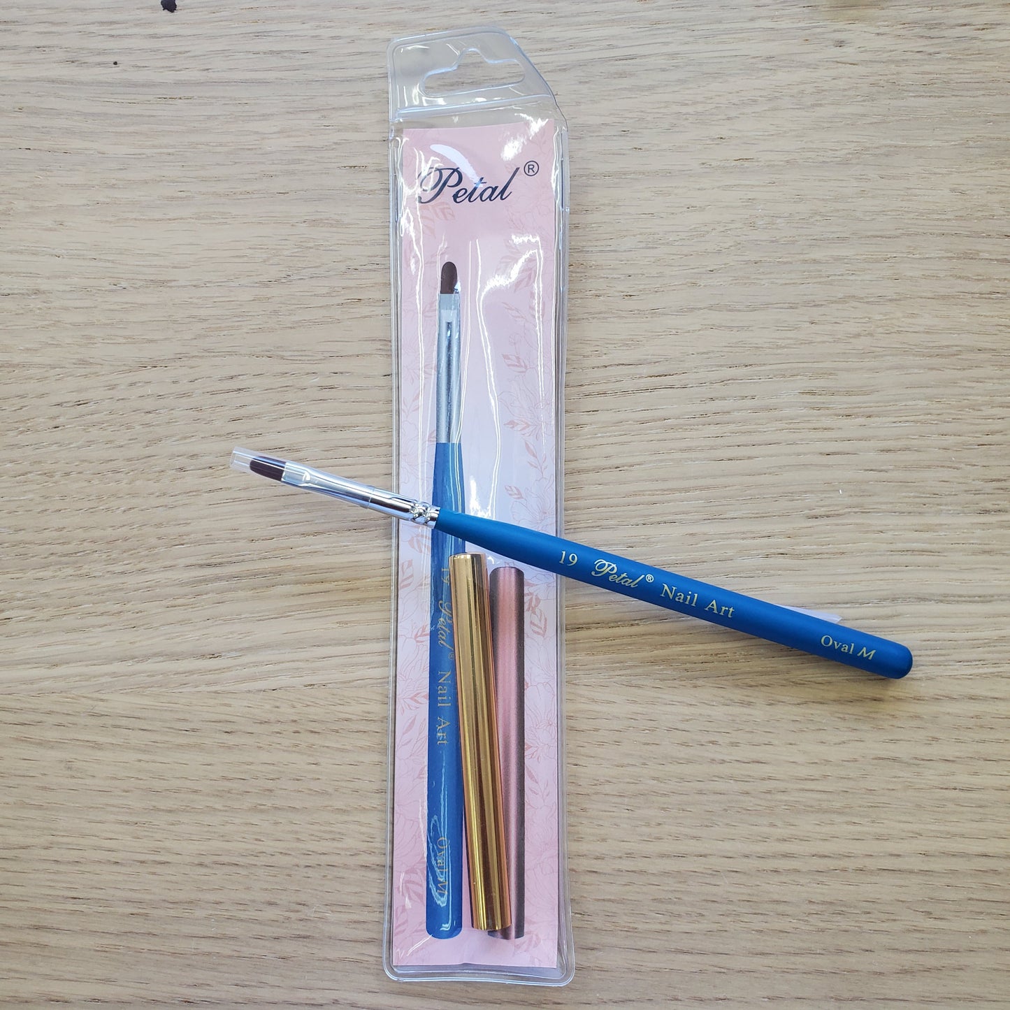 #19 Petal Nail Art Brush Pointed Oval M With Cap-Beauty Zone Nail Supply