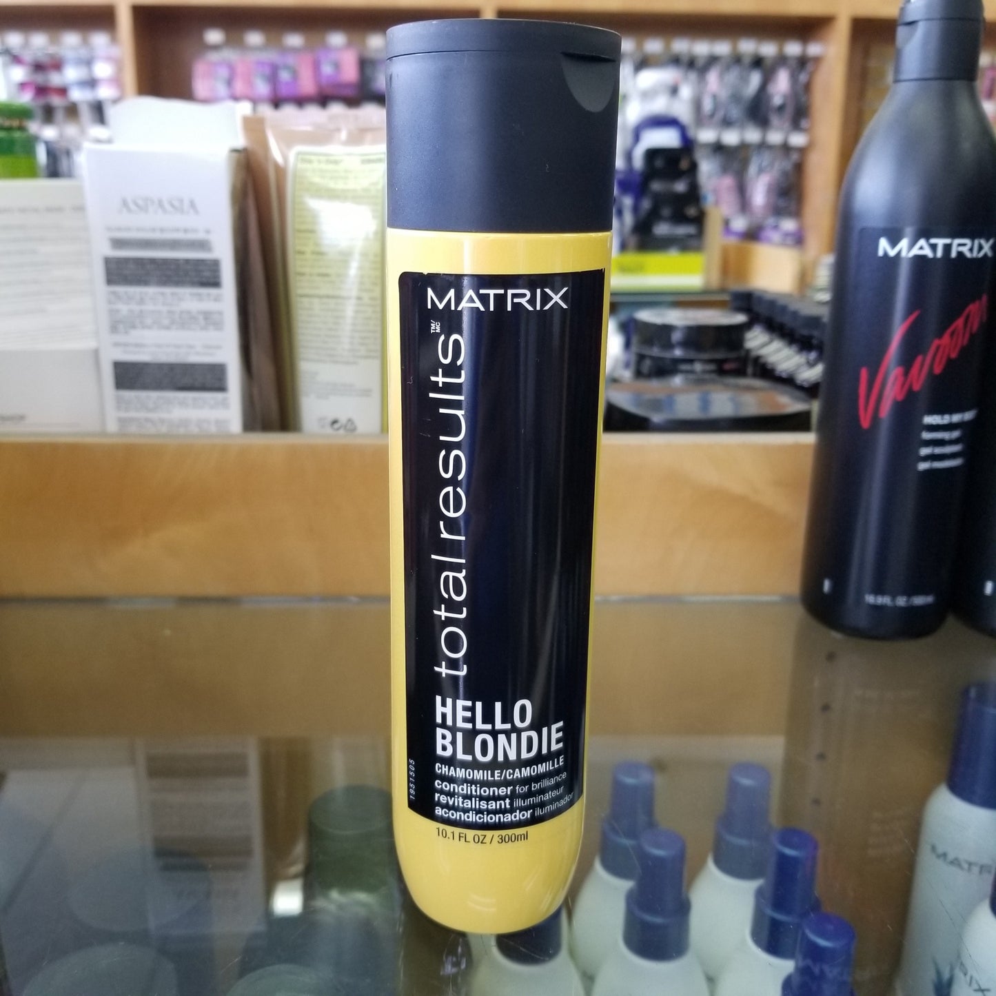 MATRIX TOTAL RESULTS BLONDIE CARE WEIGHTLESS CONDITIONER 10.1 OZ #07130-Beauty Zone Nail Supply