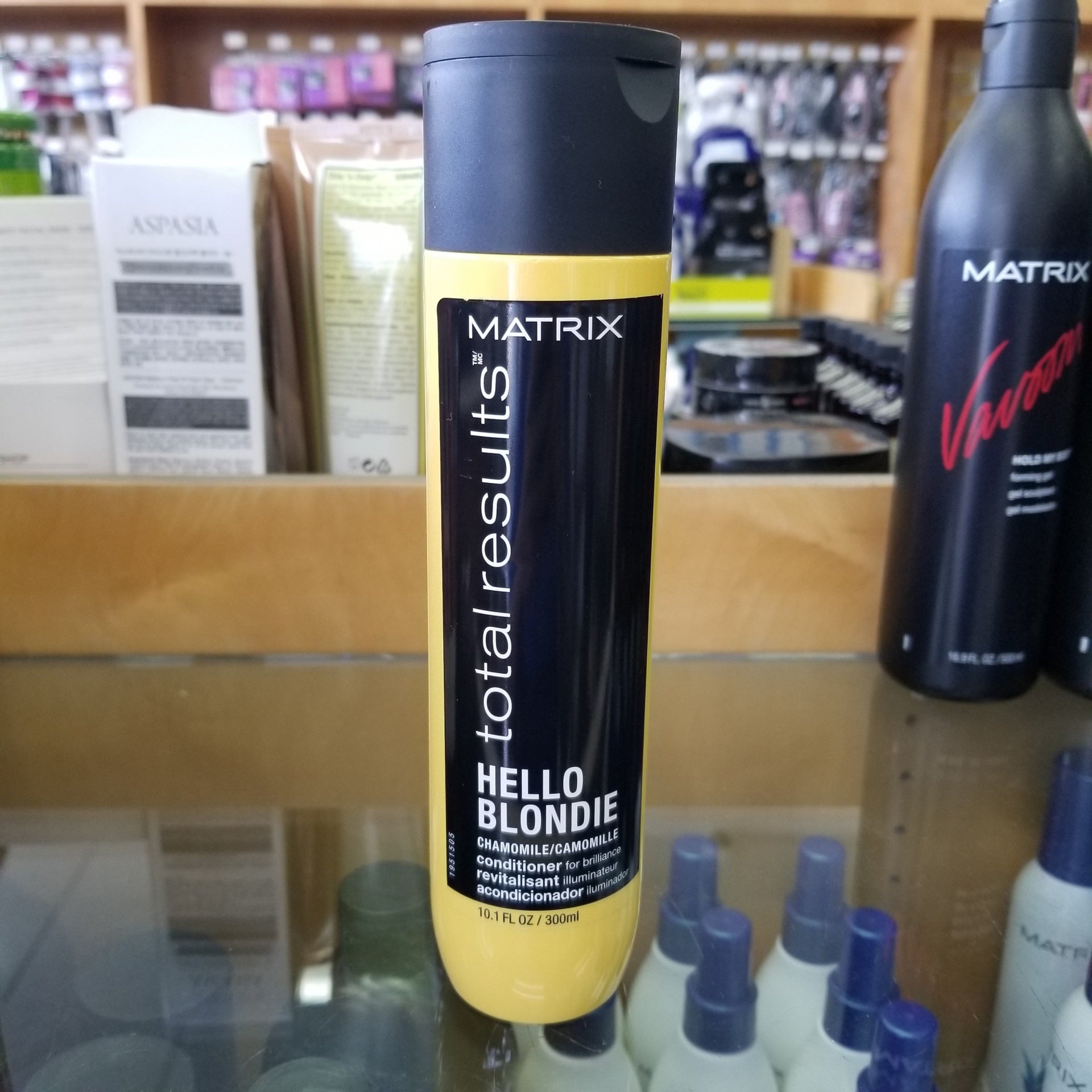 MATRIX TOTAL RESULTS BLONDIE CARE WEIGHTLESS CONDITIONER 10.1 OZ #07130-Beauty Zone Nail Supply