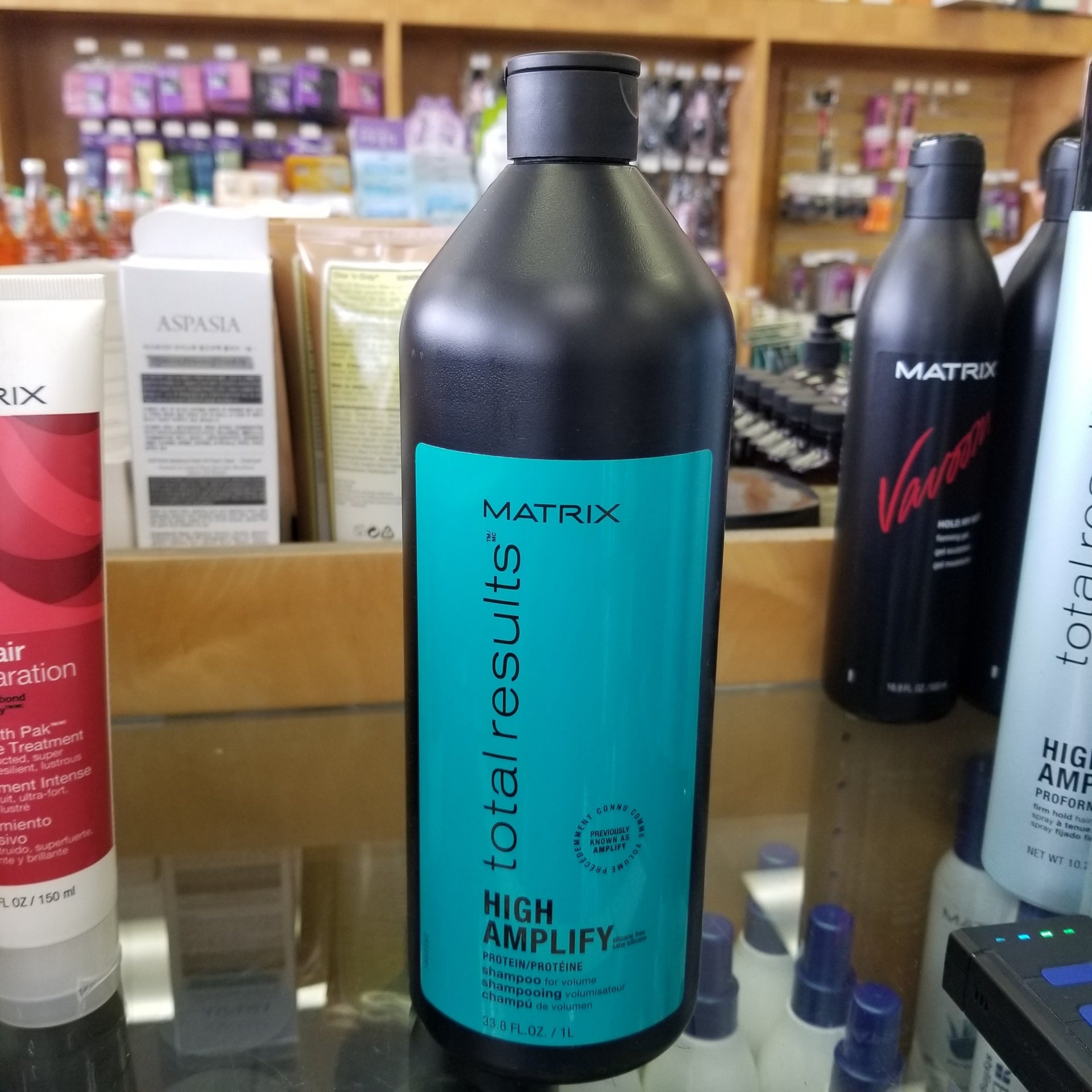 MATRIX TOTAL RESULTS HIGH AMPLIFY VOLUME SHAMPOO 33.8 OZ-Beauty Zone Nail Supply