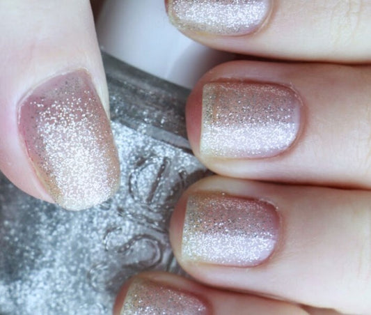 Essie Nail Polish Silver bullions 0.46 oz #199