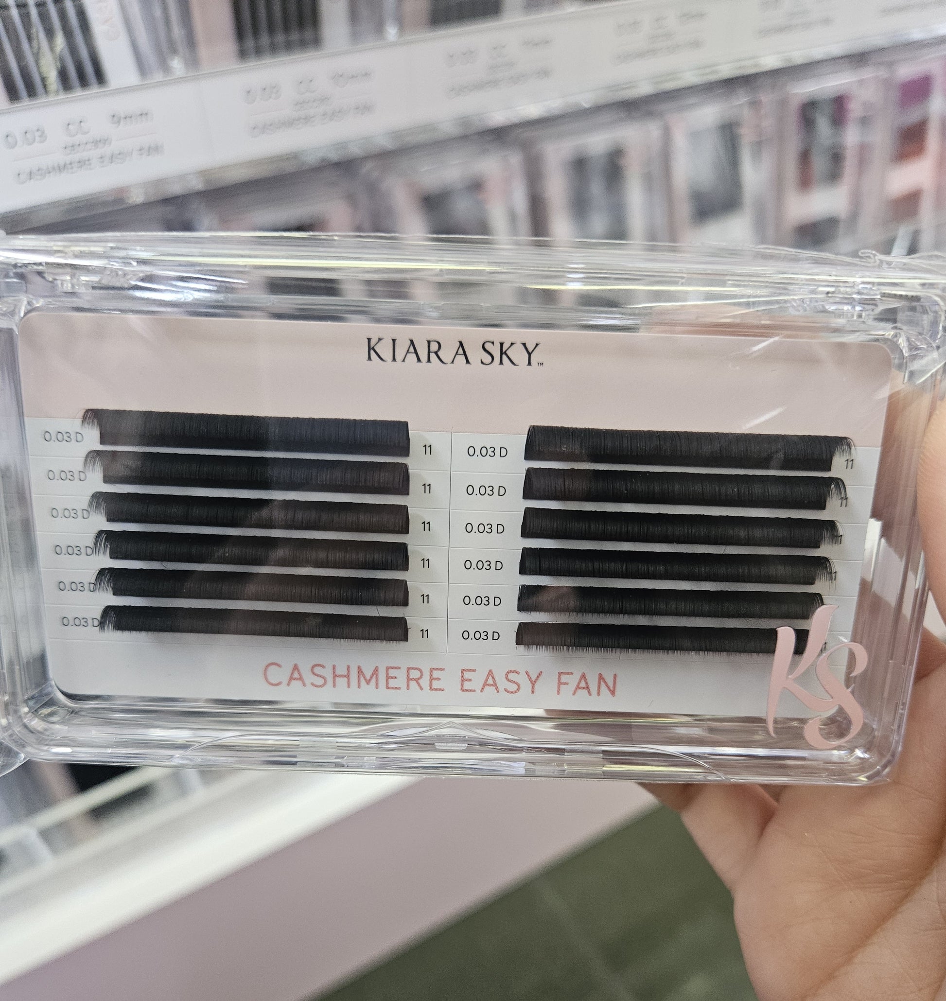 Kiara Sky Lash Extensions Cashmere Easy Fan Thickness 0.03 Curl D Length 11mm CED311