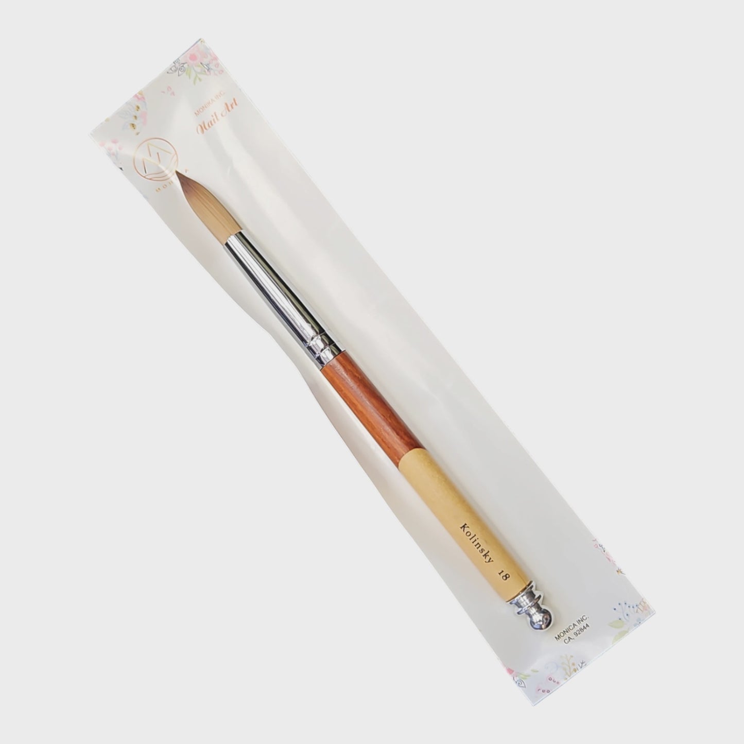 Monika acrylic nail brush Wood handle kolinsky size 18