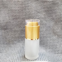 Load image into Gallery viewer, 1 OZ REFILLABLE FROSTED GLASS SPRAY &quot;GOLD&quot;-Beauty Zone Nail Supply