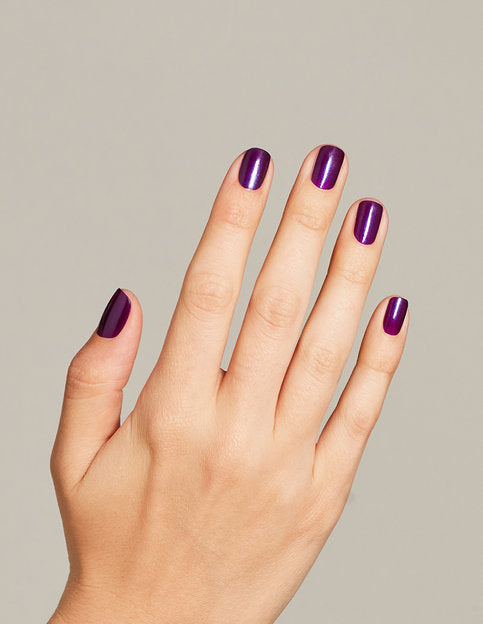 OPI Gel Polish Let's Take an Elfie 0.5 oz #HPM09-Beauty Zone Nail Supply