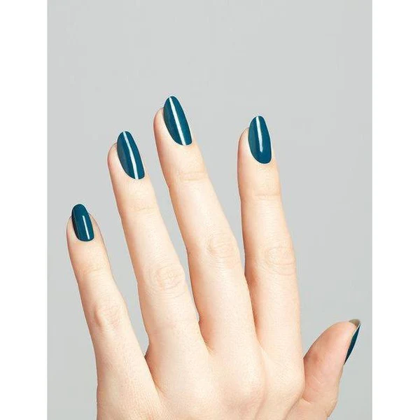 OPI Nail Lacquer Drama at La Scala #NLMI04